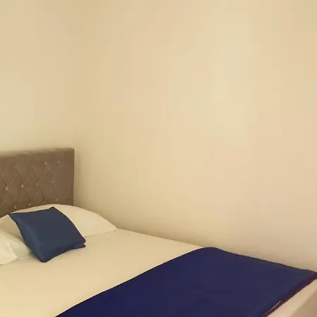 Apartment Kore Vir